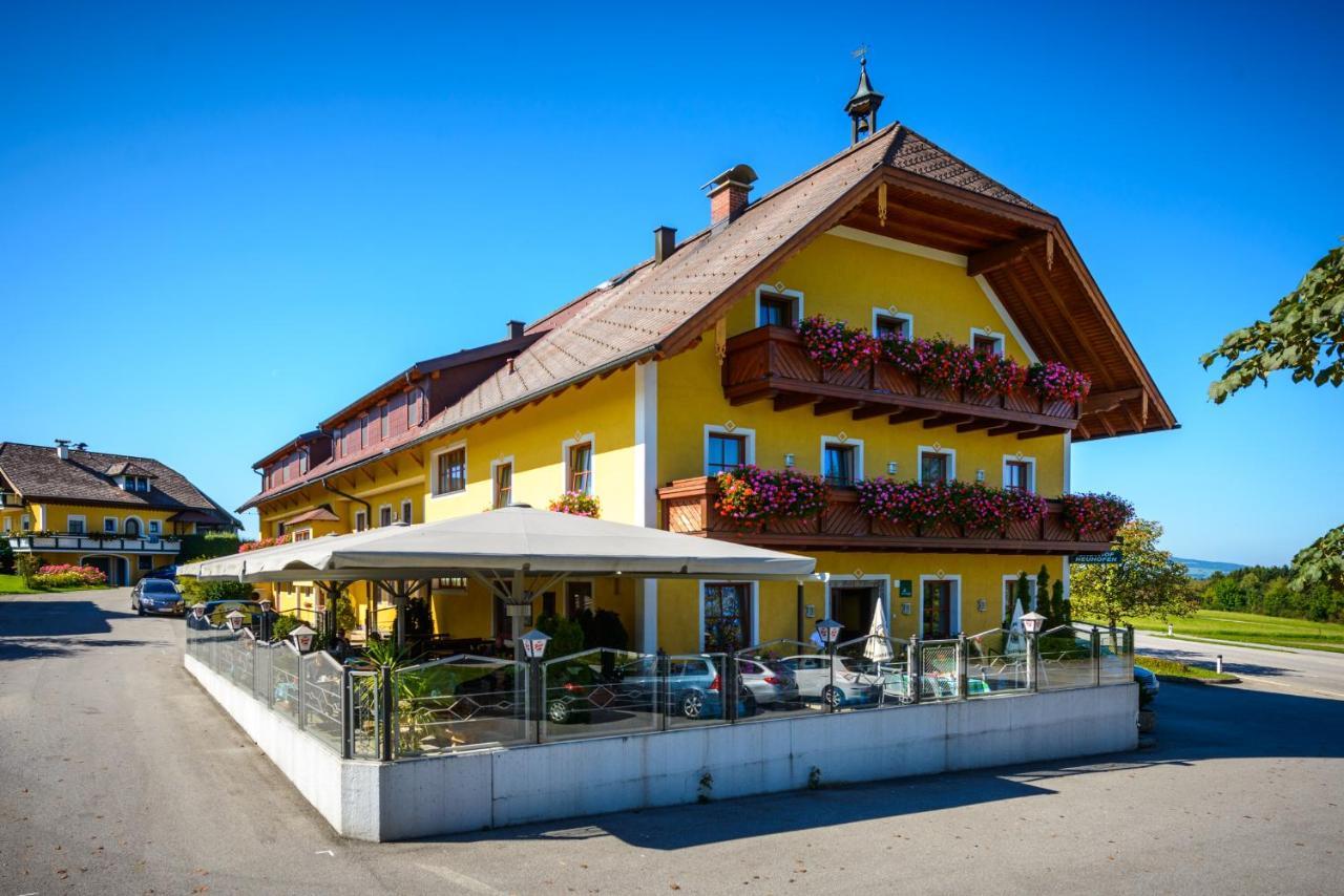 Gasthof Neuhofen Eugendorf Extérieur photo
